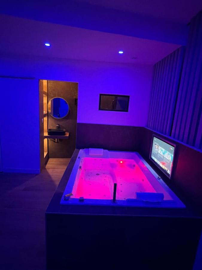 Apartamento Chic & Jacuzzi Givors Exterior foto